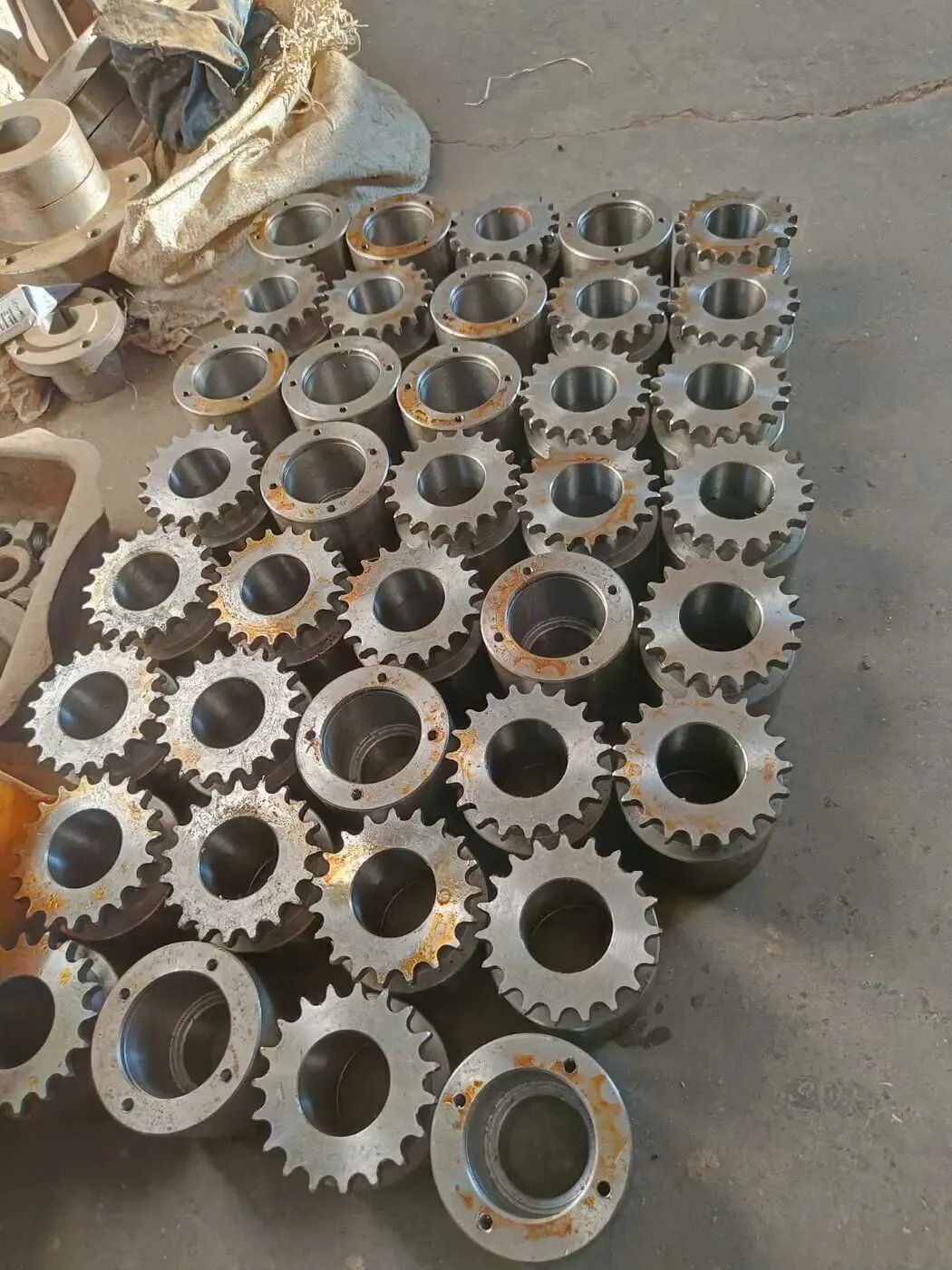 Chain Sprockets (Assorted) – Sprocket Wheels, Gears & Pulleys, J-Tech Engineering Surat