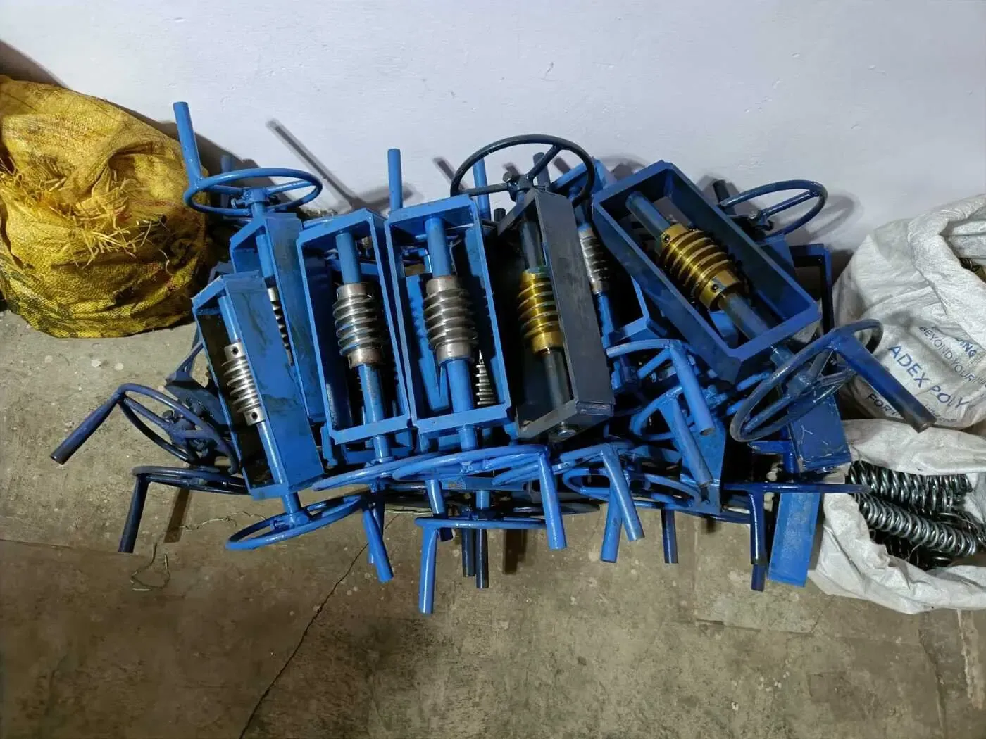 Screw Adjuster Assemblies – Shafts, Spindles & Screw Assemblies, J-Tech Engineering Surat